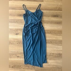 Socialite Teal Satin Knot Front Midi Dress, Small- EUC